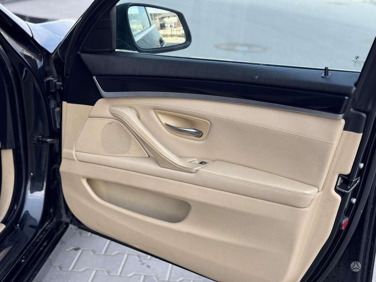 BMW 525, 2.0 l., Универсал