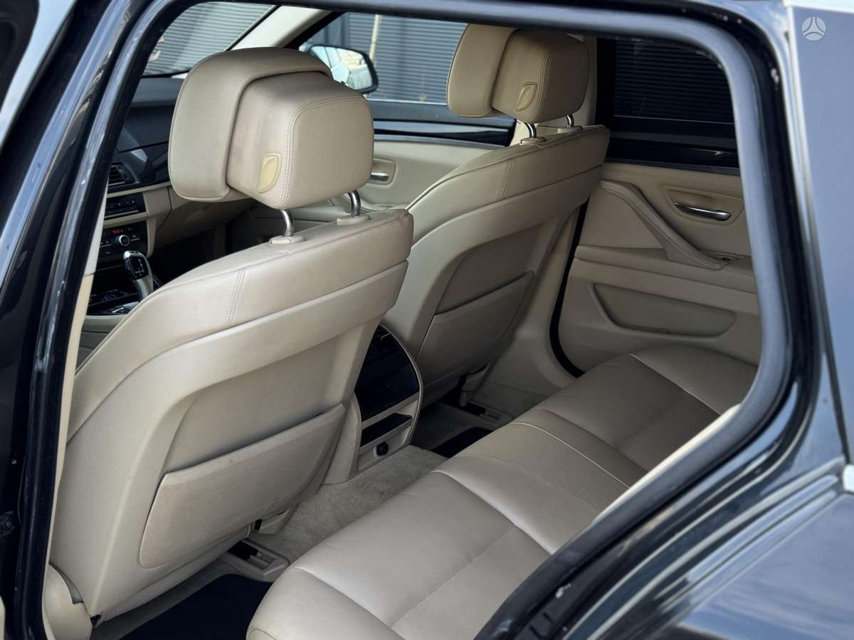 BMW 525, 2.0 l., Универсал