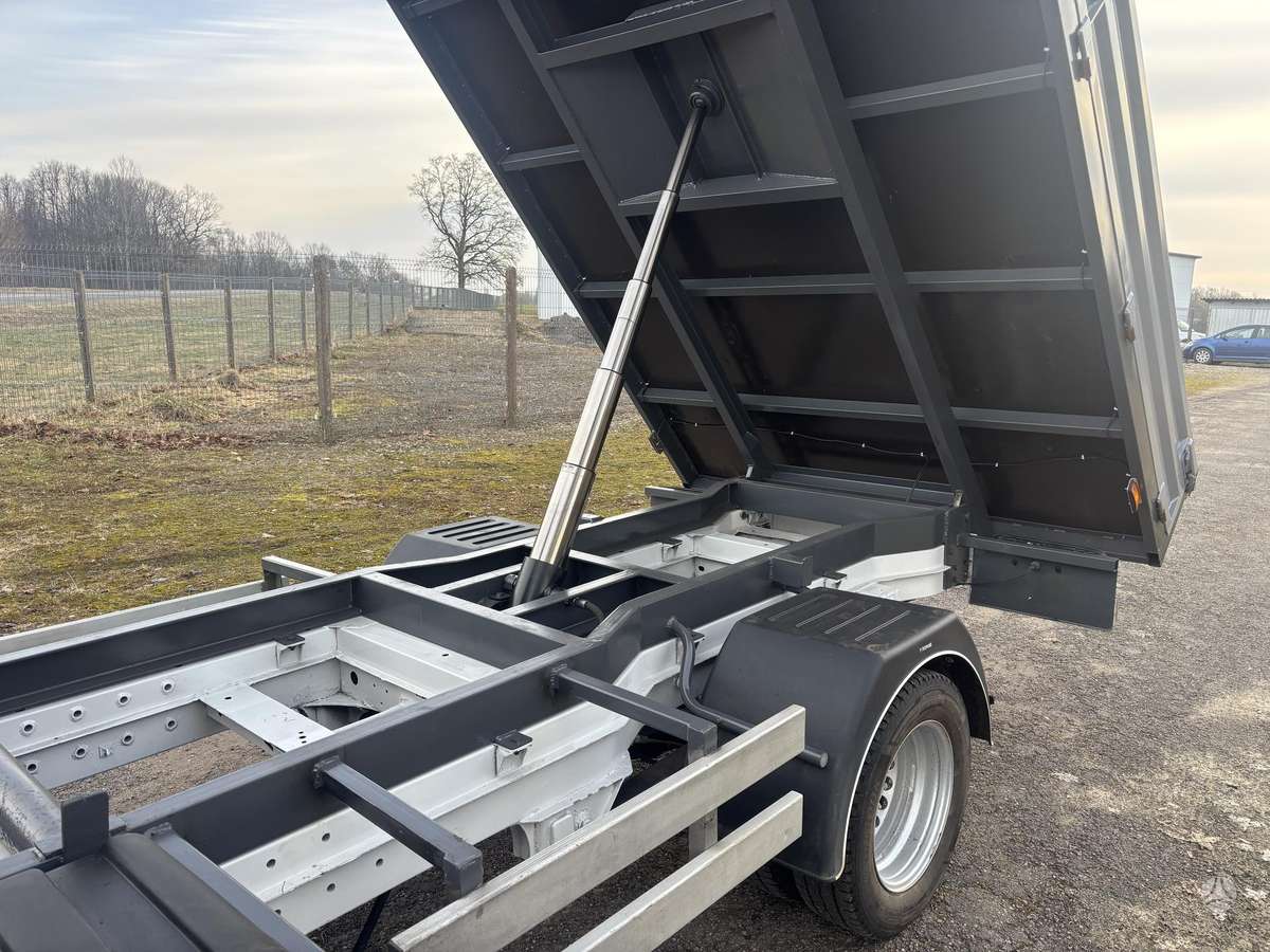 Volkswagen Crafter, dumpers with crane