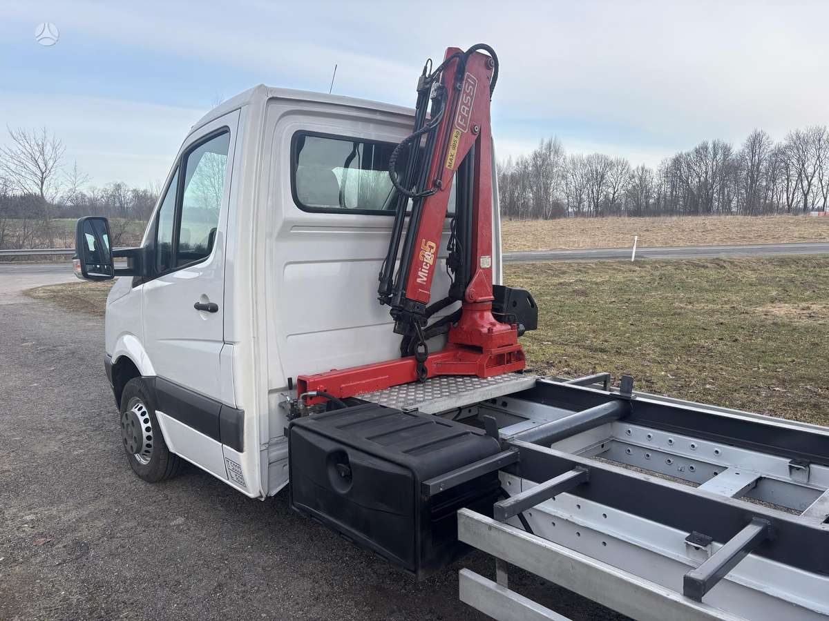 Volkswagen Crafter, dumpers with crane