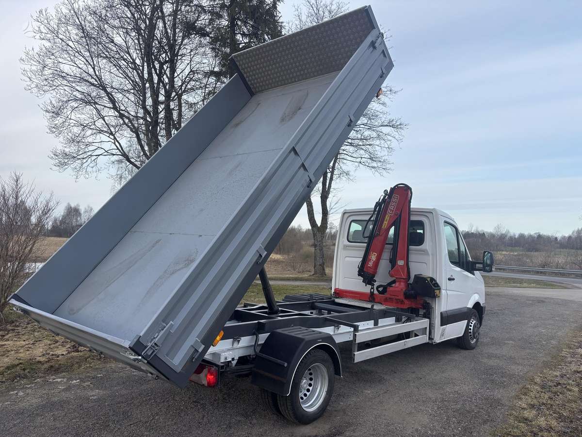 Volkswagen Crafter, dumpers with crane