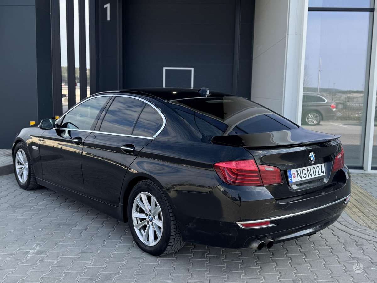 BMW 520, 2.0 l., Седан