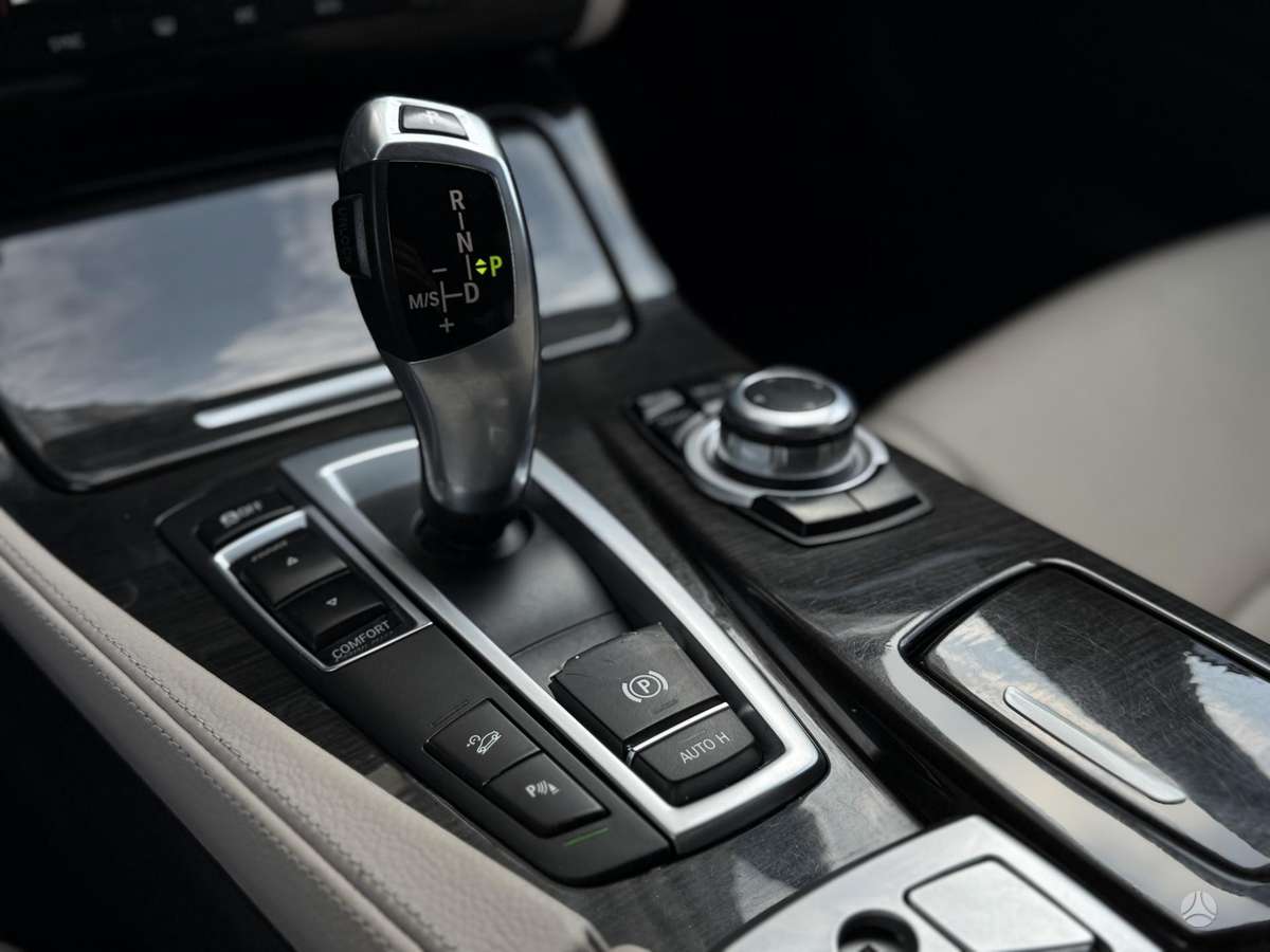 BMW 520, 2.0 l., Седан