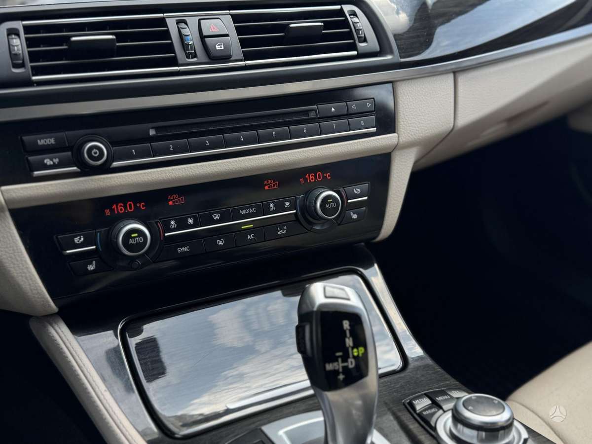 BMW 520, 2.0 l., Седан