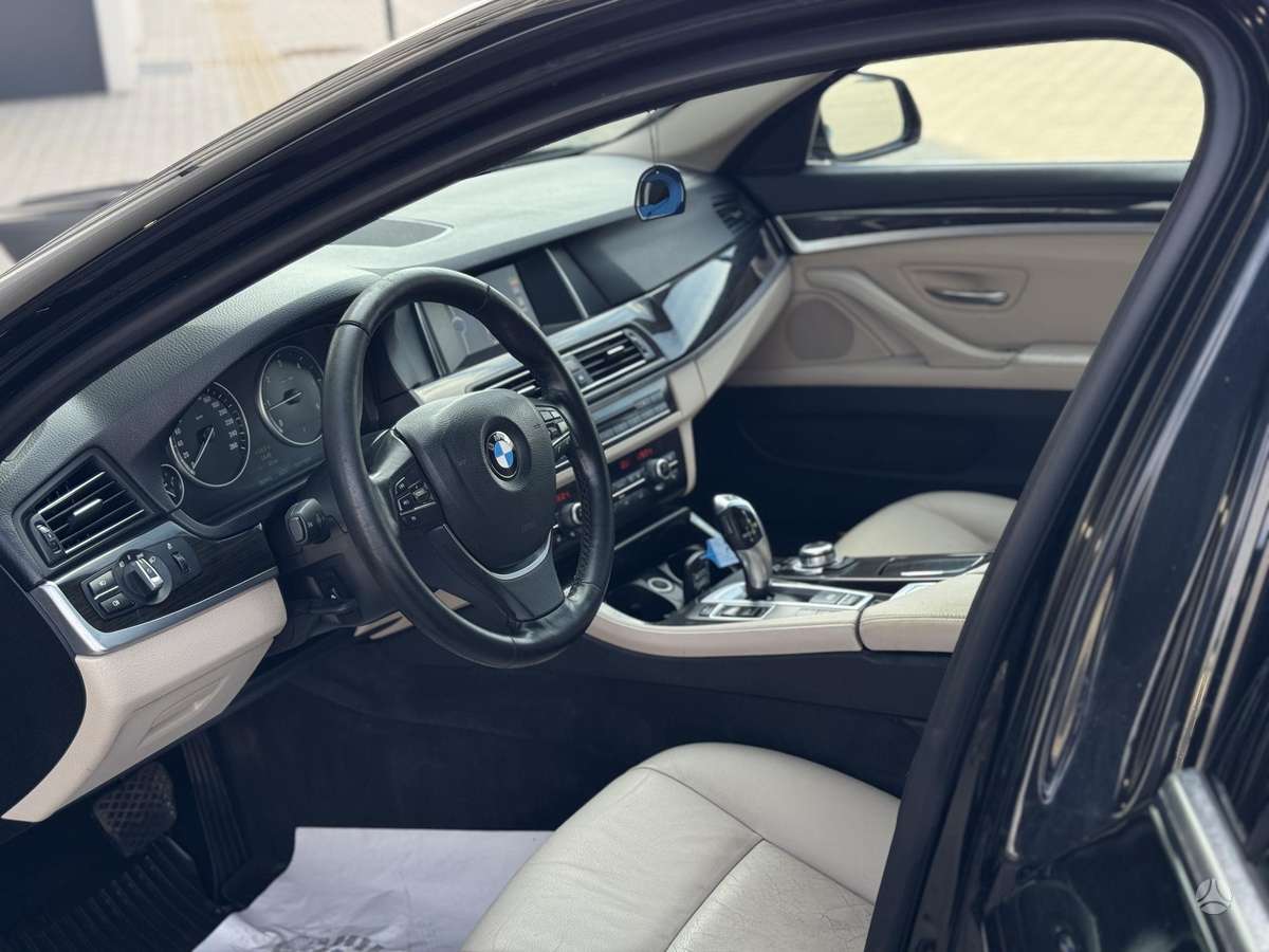 BMW 520, 2.0 l., Седан