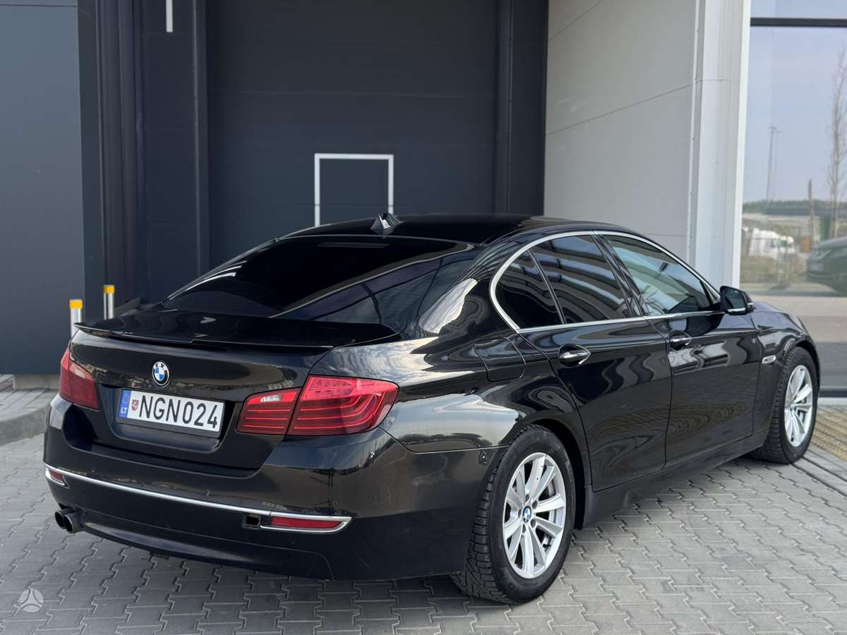 BMW 520, 2.0 l., Седан