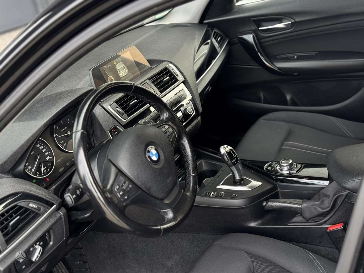 BMW 118, 2.0 l., hatchback