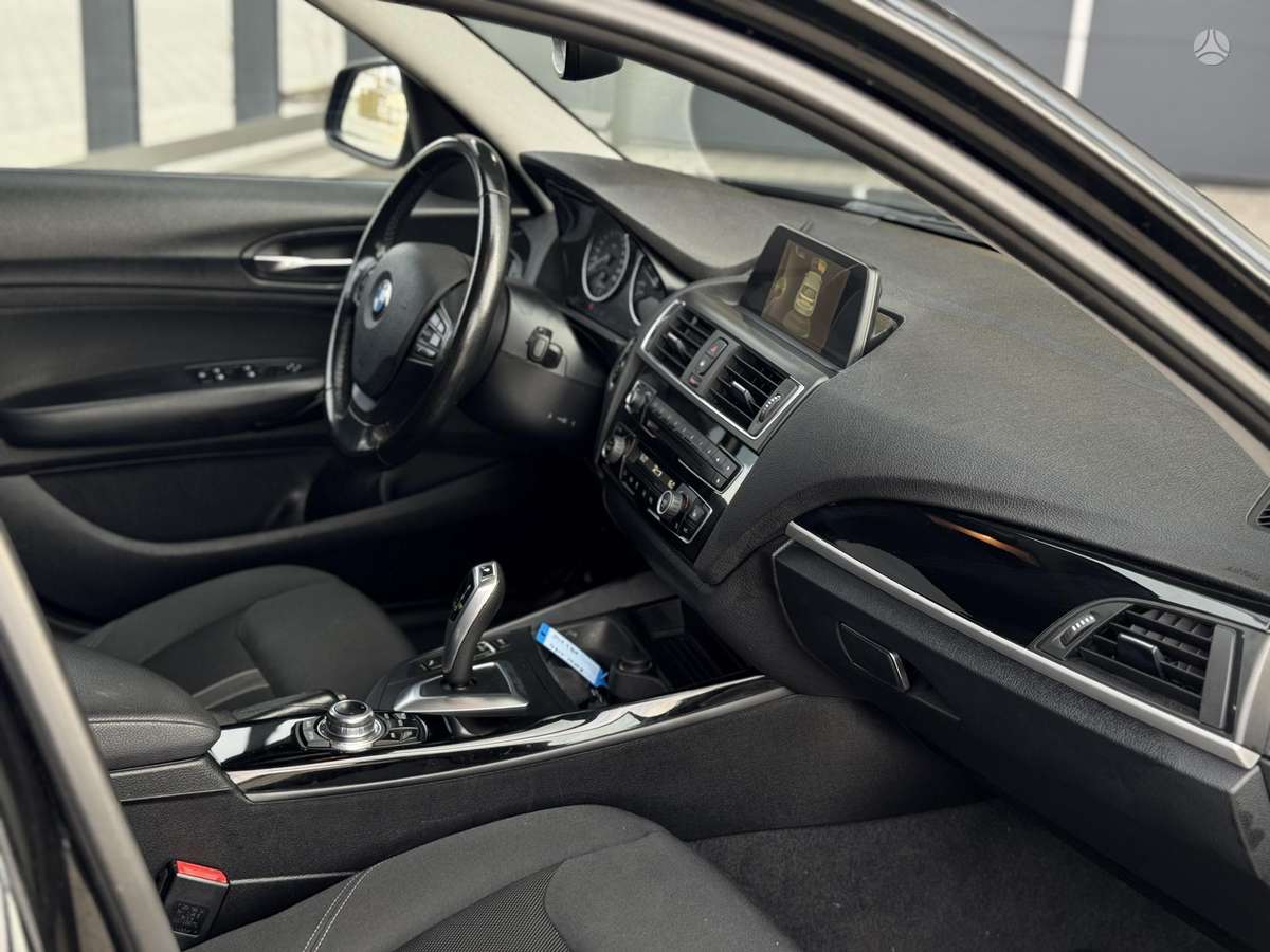 BMW 118, 2.0 l., Хэтчбек