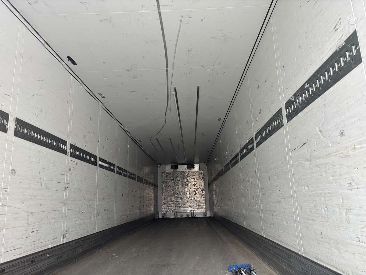 Schmitz SKO 24/L-13.4, šaldytuvai