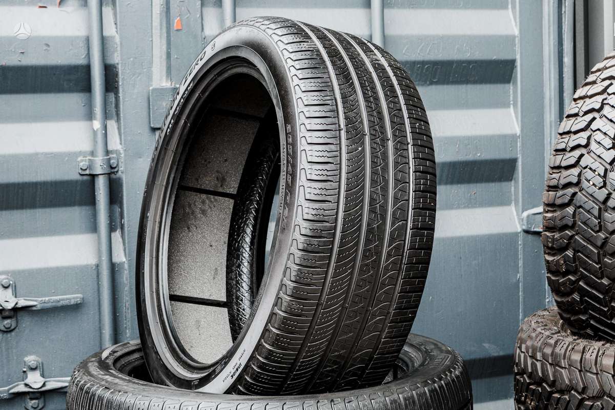 Pirelli Scorpion Zero (JLR,PNCS), summer 285/45 R22