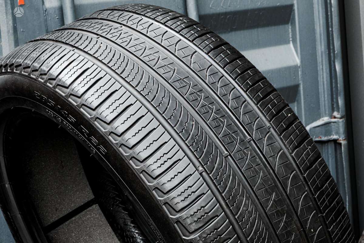 Pirelli Scorpion Zero (JLR,PNCS), летние 285/45 R22