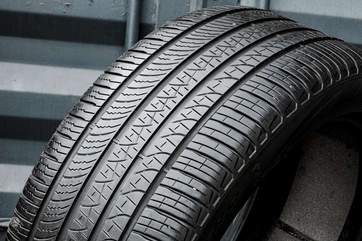 Pirelli Scorpion Zero (JLR,PNCS), летние 285/45 R22