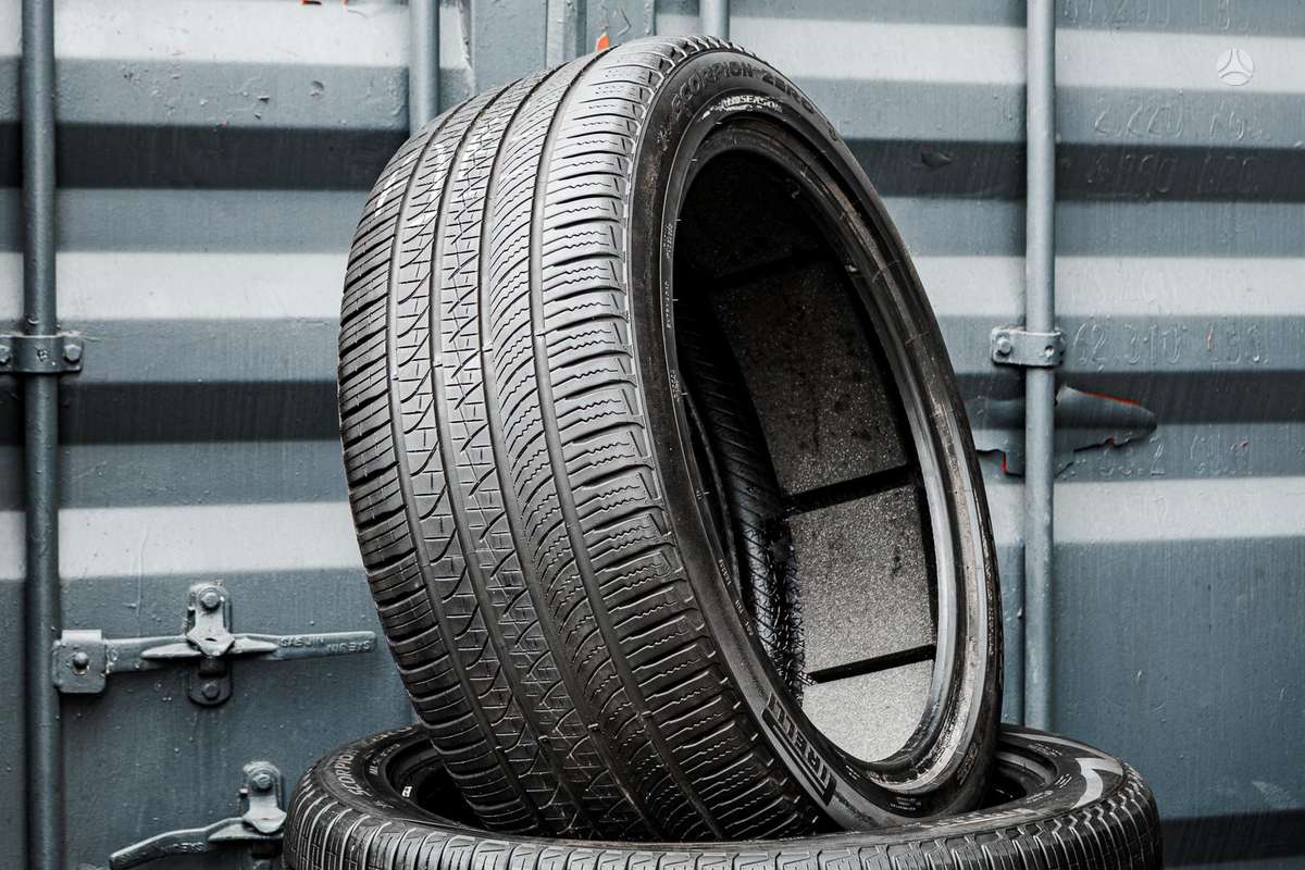 Pirelli Scorpion Zero (JLR,PNCS), летние 285/45 R22
