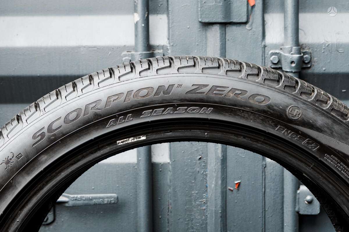 Pirelli Scorpion Zero (JLR,PNCS), летние 285/45 R22