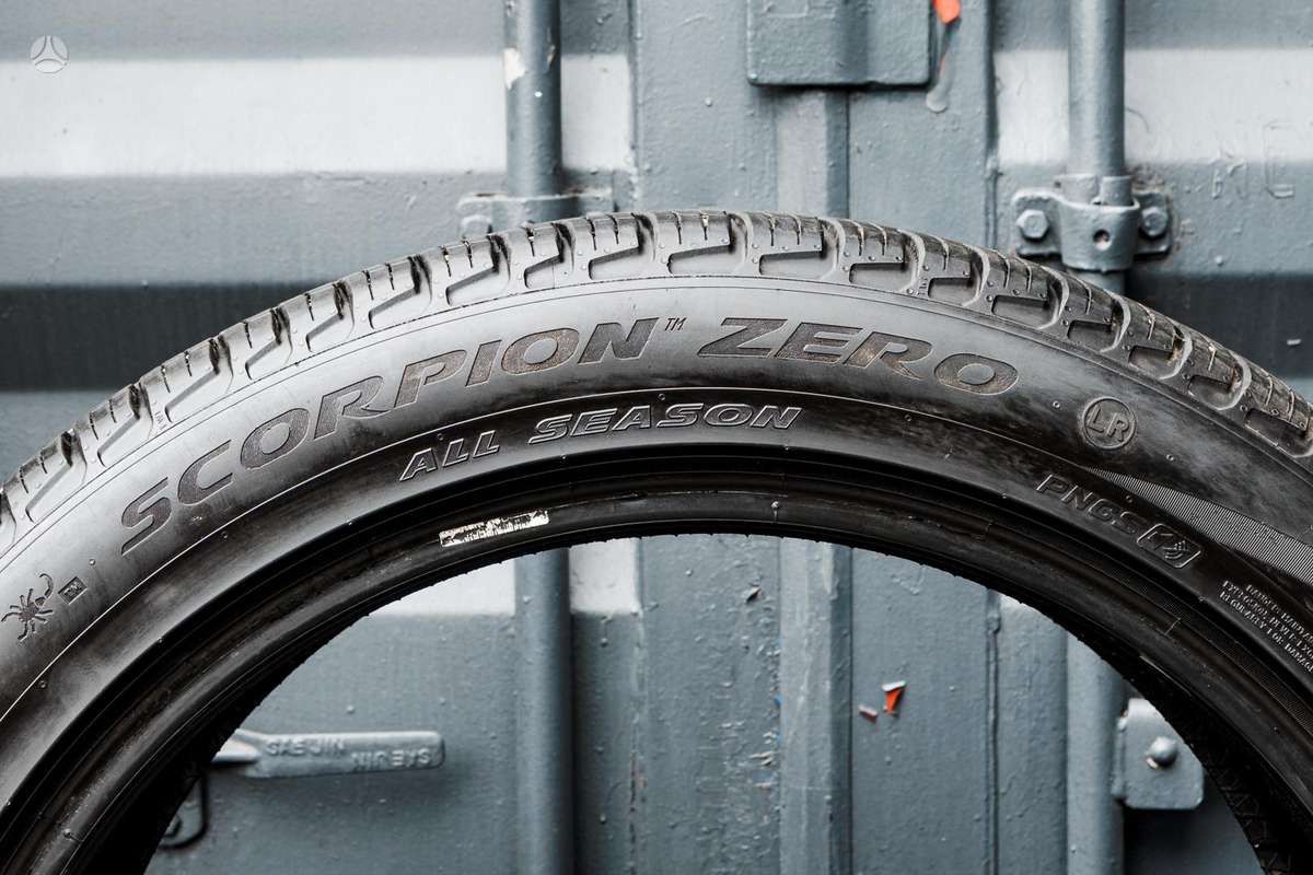 Pirelli Scorpion Zero (JLR,PNCS), summer 285/45 R22