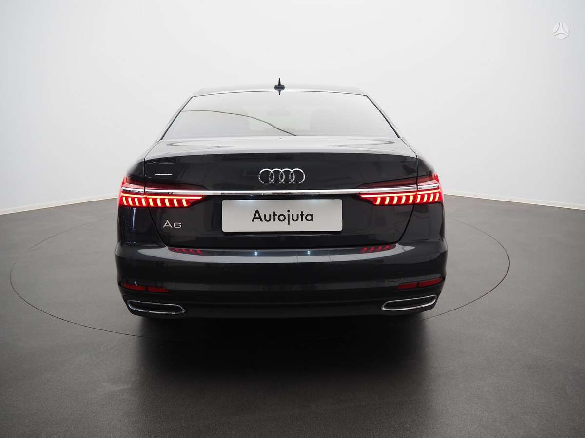 Audi A6, 2.0 l., Седан