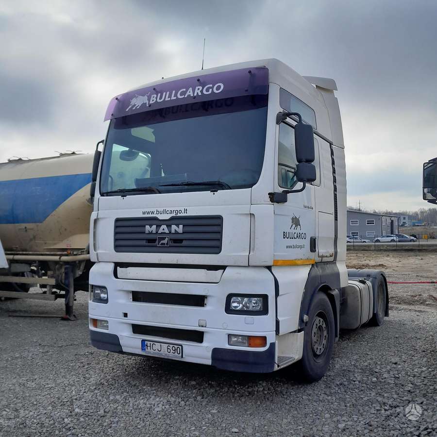 MAN TGA 18.430, single sleeper