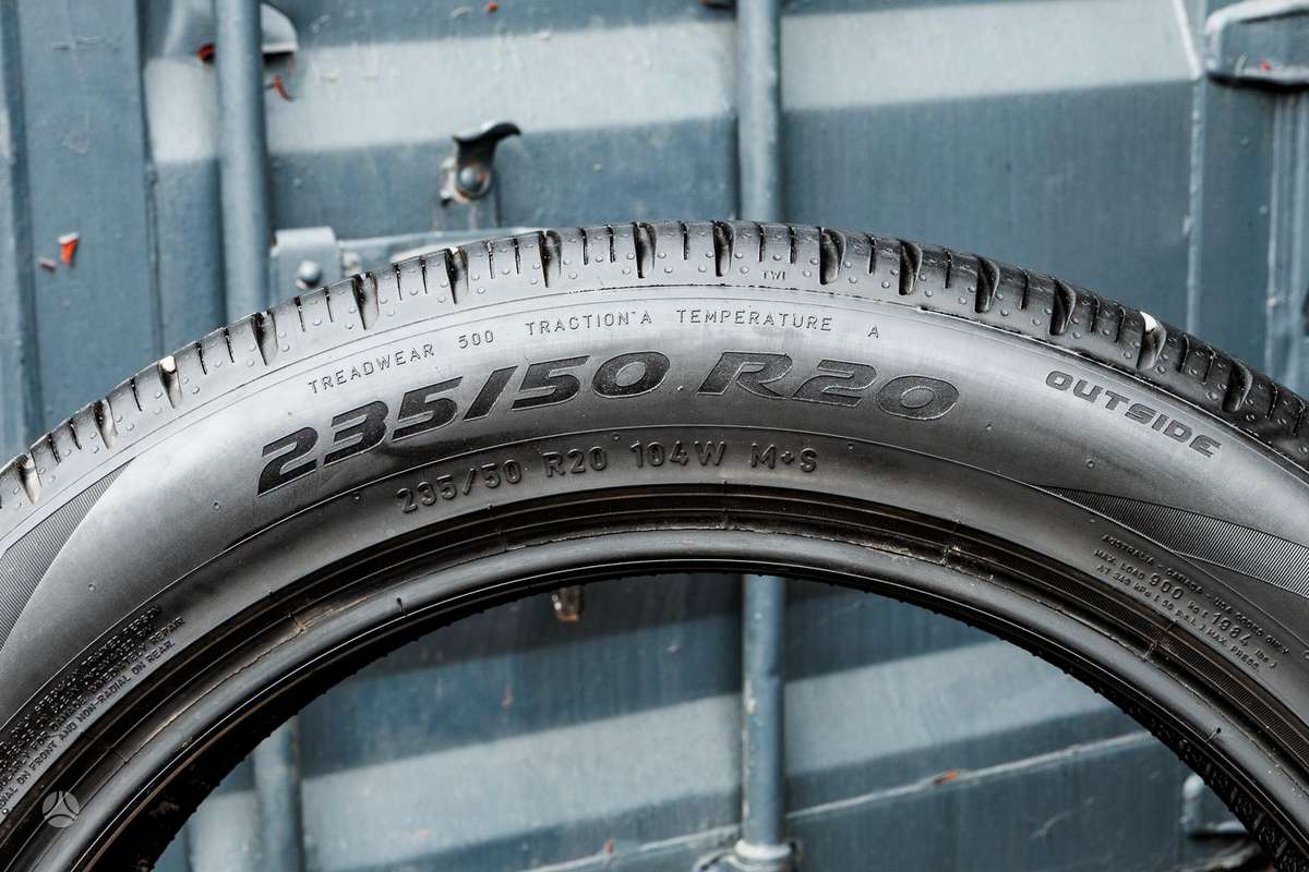 Pirelli Scorpion Zero (JLR), summer 235/50 R20
