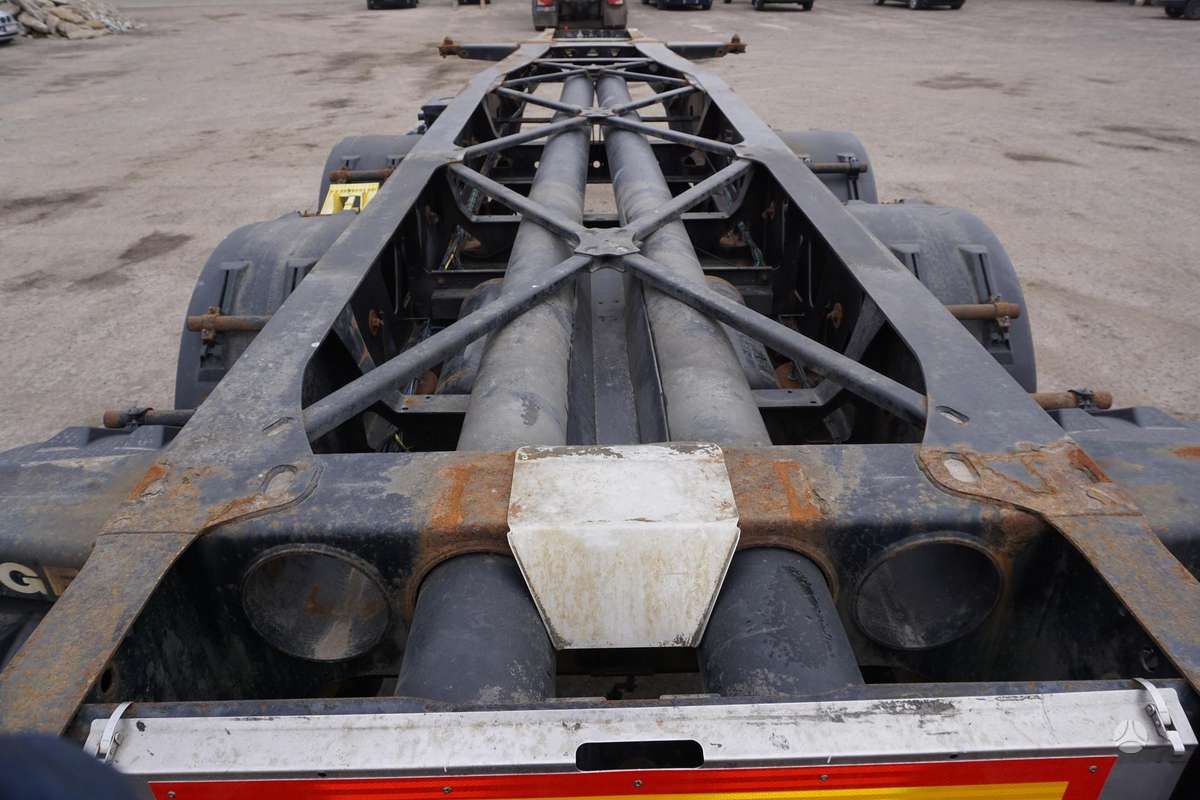 Kögel Tankplex 20ft SWCT24, konteinerių gabenimo
