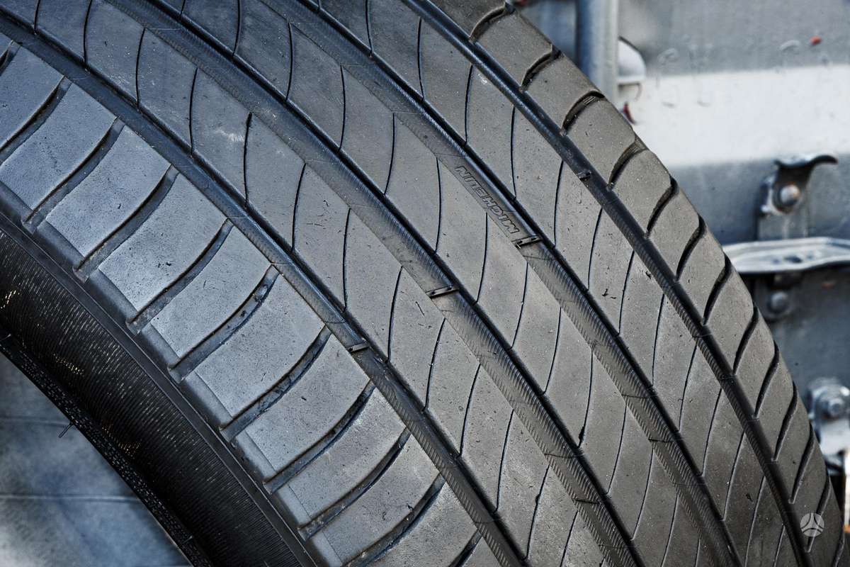 Michelin Primacy 4, vasarinės 245/45 R18