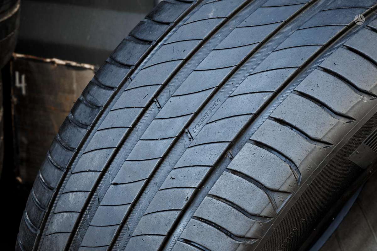 Michelin Primacy 4, летние 245/45 R18