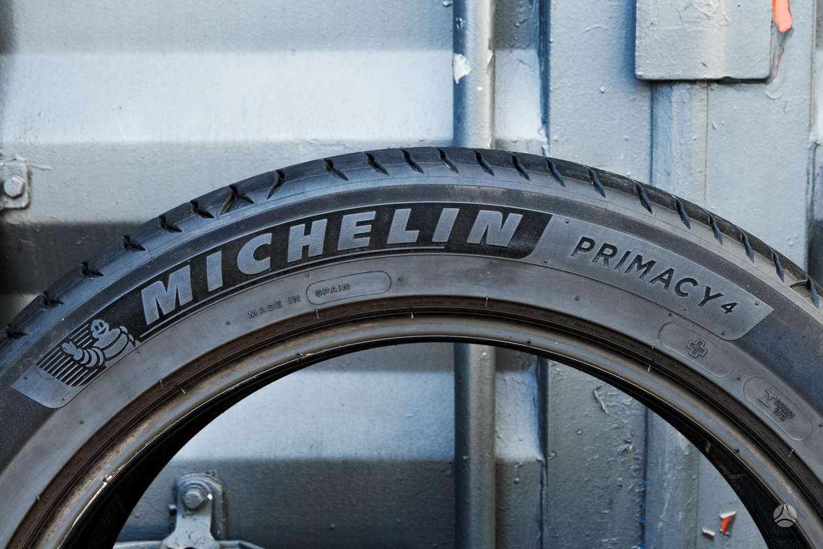 Michelin Primacy 4, летние 245/45 R18