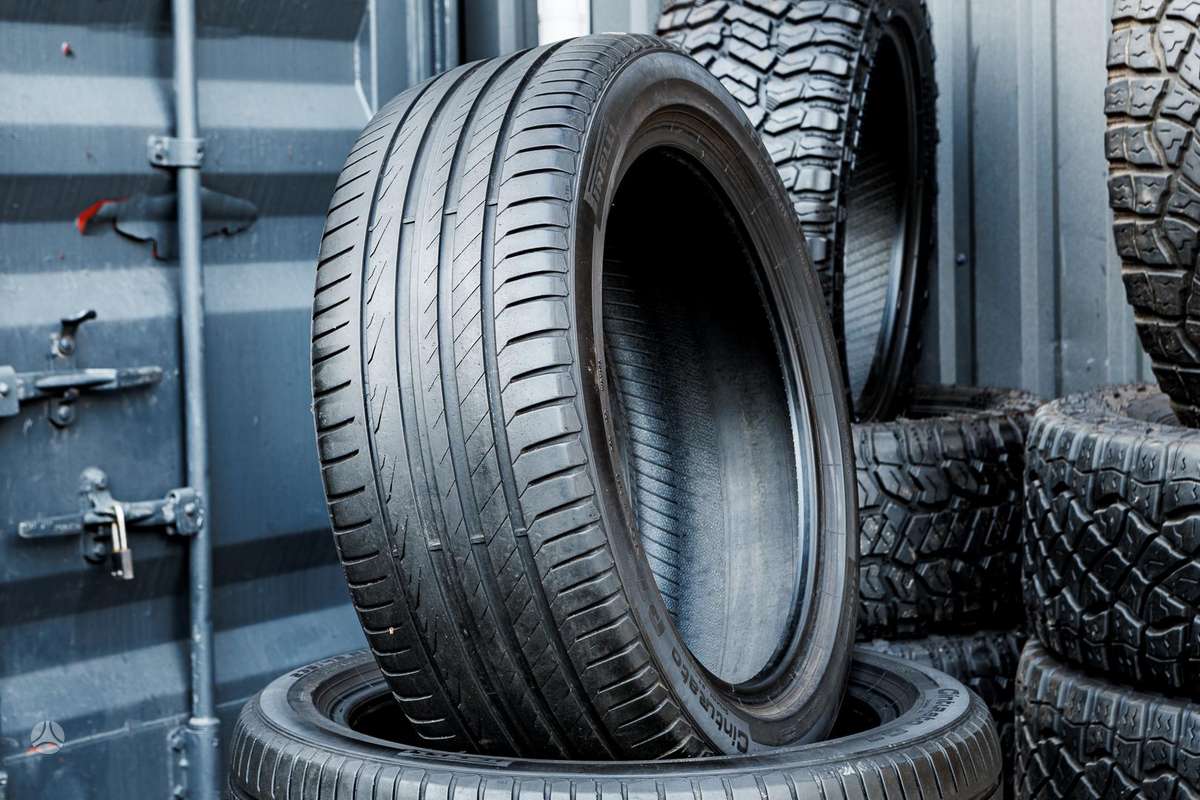 Pirelli Cinturato P7 (VOL), летние 235/45 R18