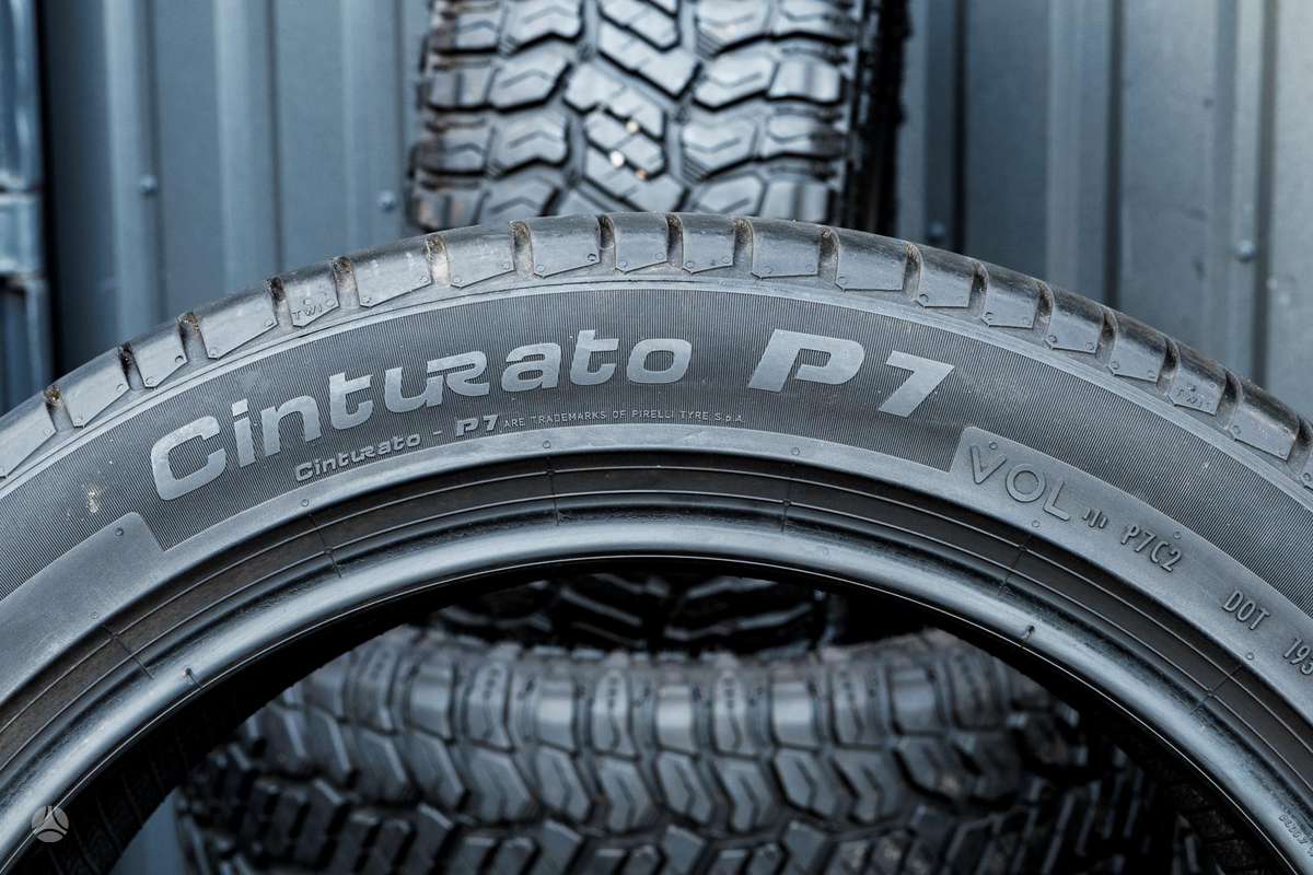 Pirelli Cinturato P7 (VOL), летние 235/45 R18
