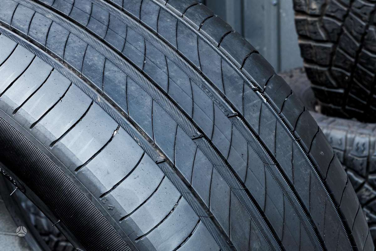 Michelin Primacy, summer 245/45 R18