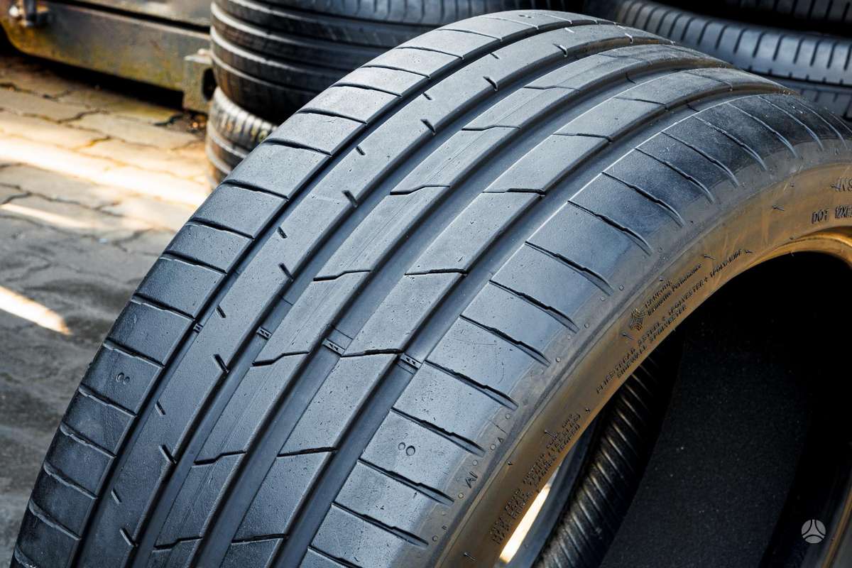 Hankook SUV iON Evo, летние 255/35 R21