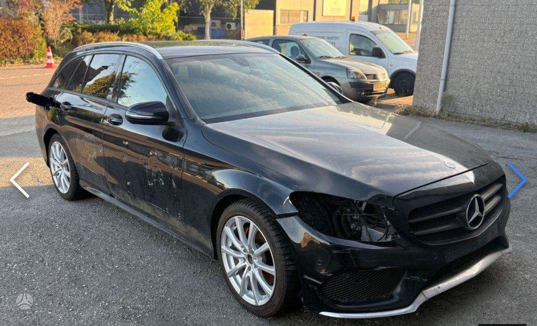 Mercedes-Benz C180