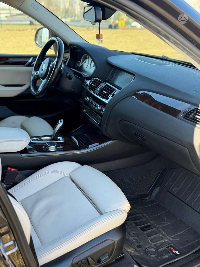 BMW X4, 2.0 l., off-road / crossover