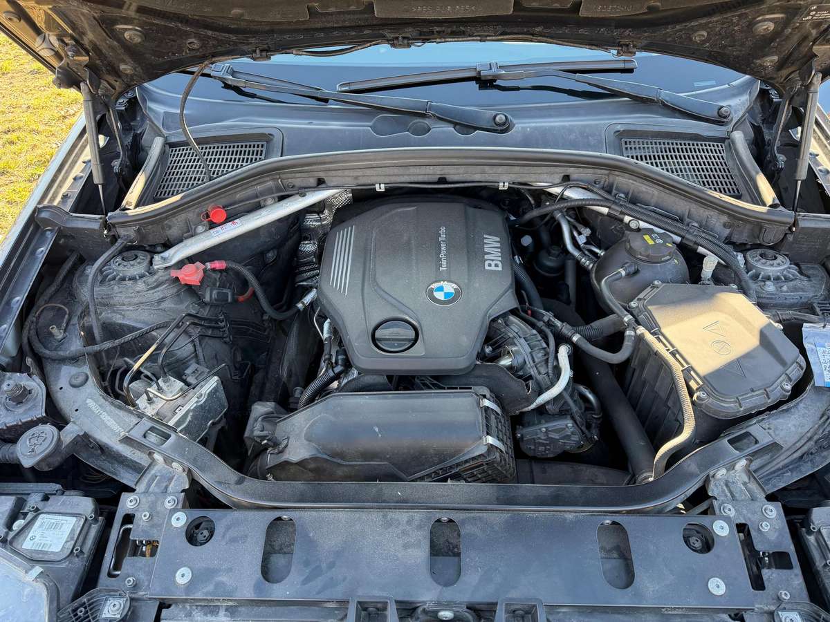 BMW X4, 2.0 l., off-road / crossover