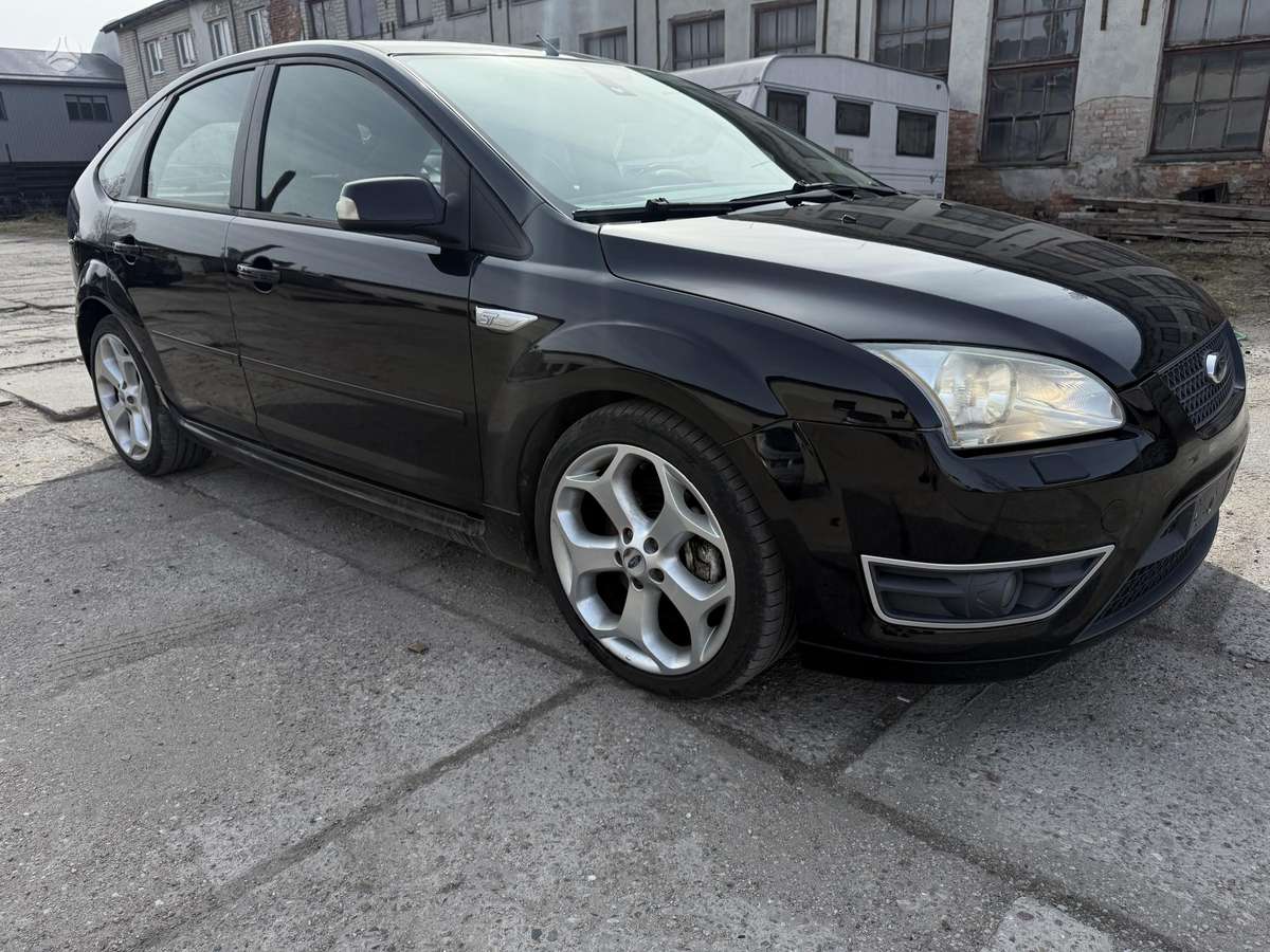 Ford Focus ST, 2.5 l., hatchback