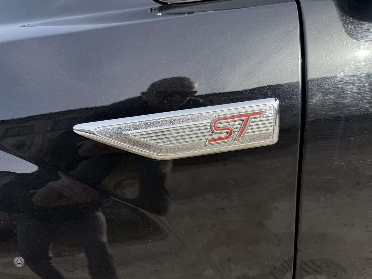 Ford Focus ST, 2.5 l., hatchback