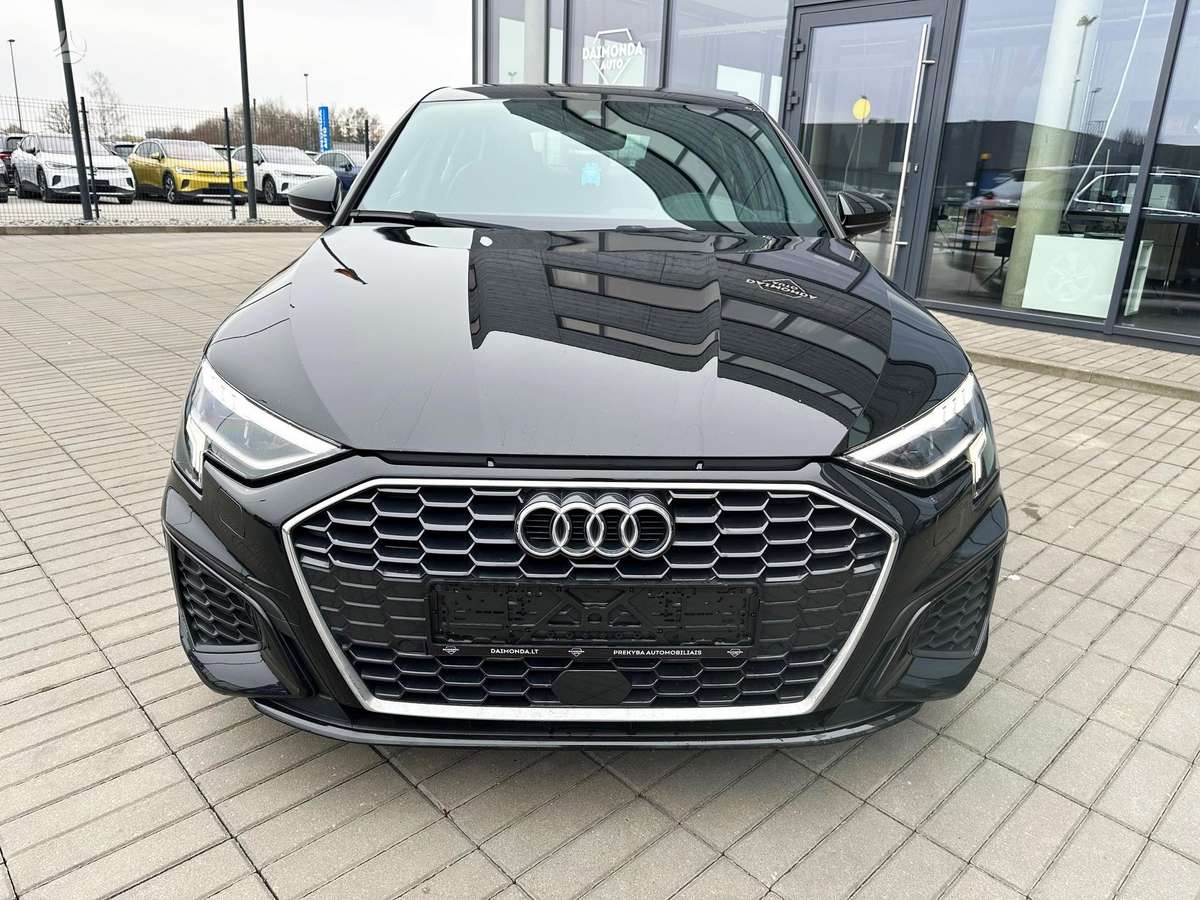 Audi A3, 1.0 l., hatchback