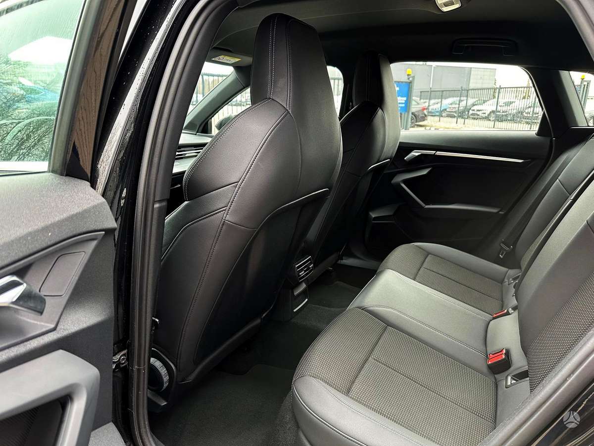 Audi A3, 1.0 l., hatchback