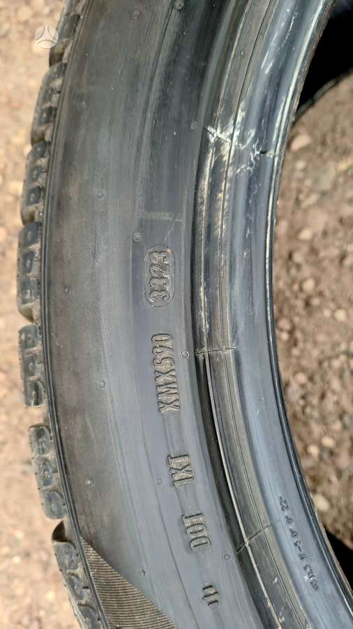 Pirelli P Zero Winter, žieminės 285/40 R20