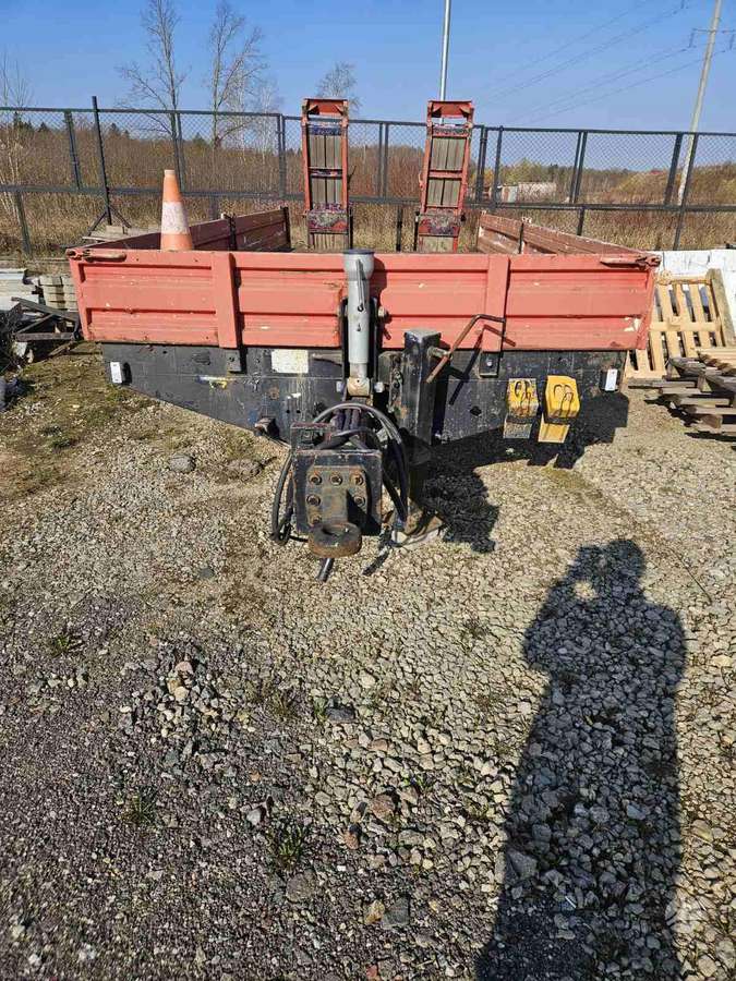 Fliegl TPS 100, bortinės