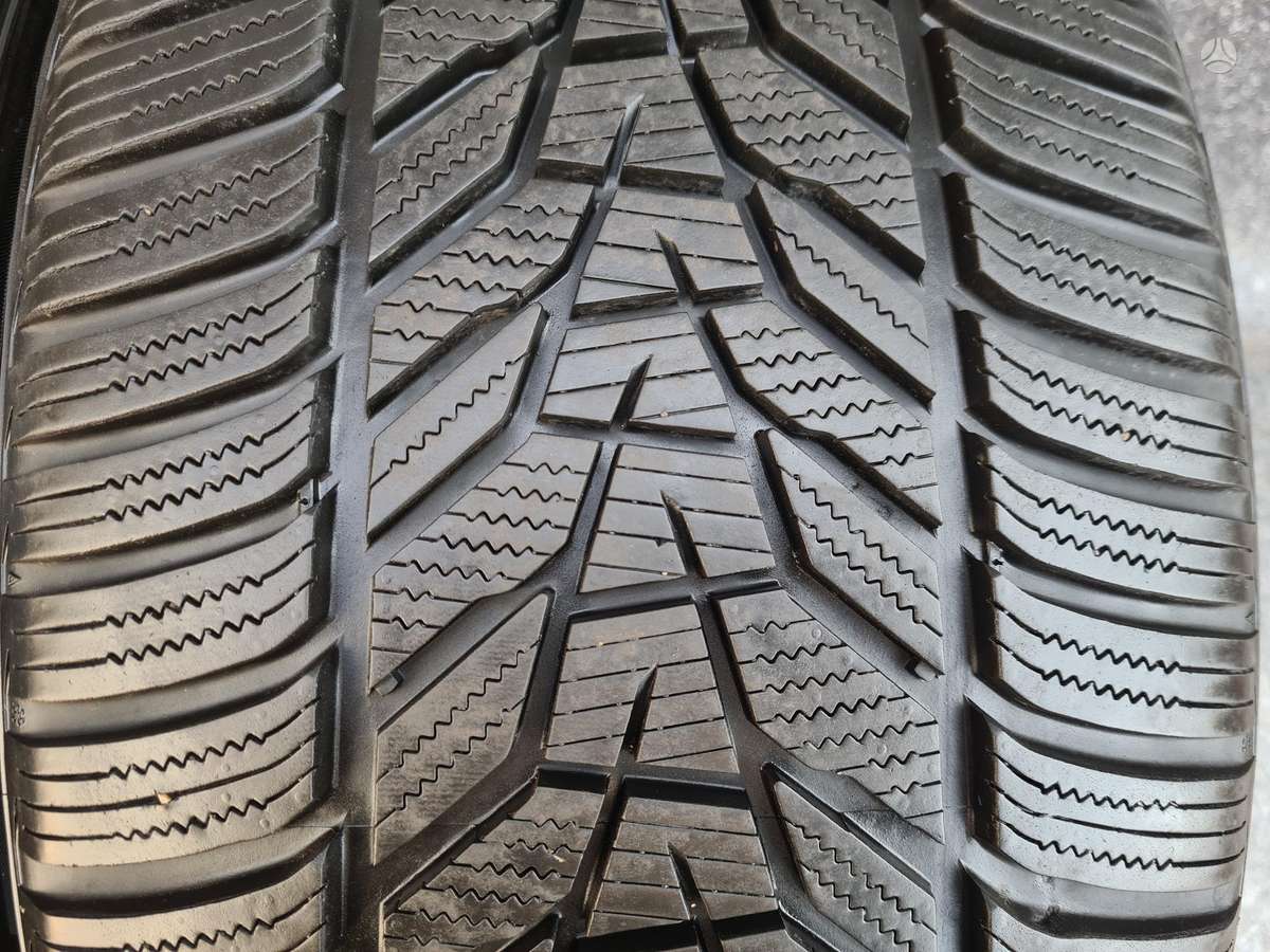 Hankook, всесезонные 275/40 R21