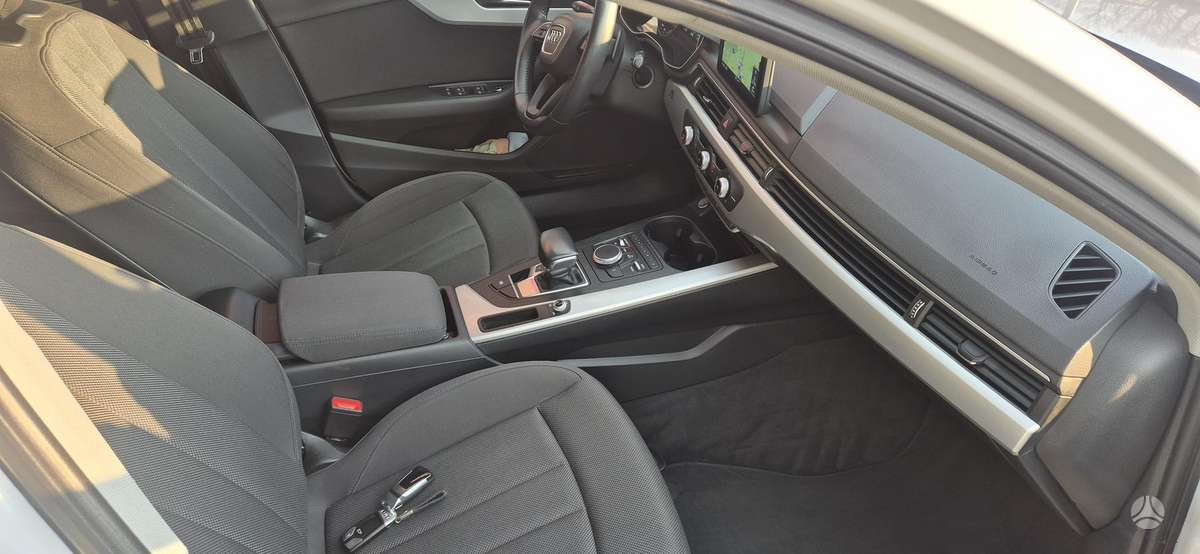 Audi A4, 2.0 l., Универсал