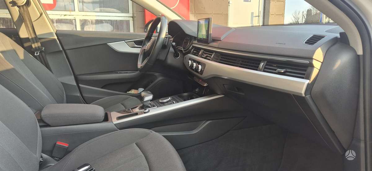Audi A4, 2.0 l., Универсал
