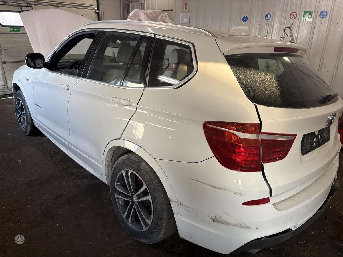 BMW X3 37068366700