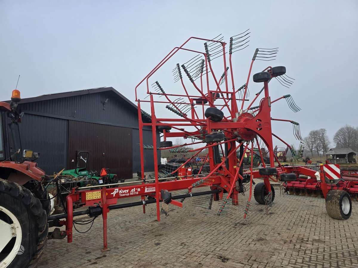 Kverneland Taarup 95110, rakes