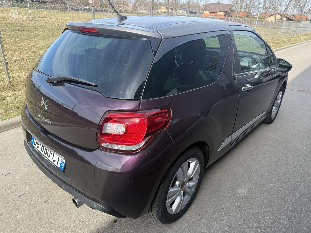 Citroen DS3, 1.2 l., hatchback