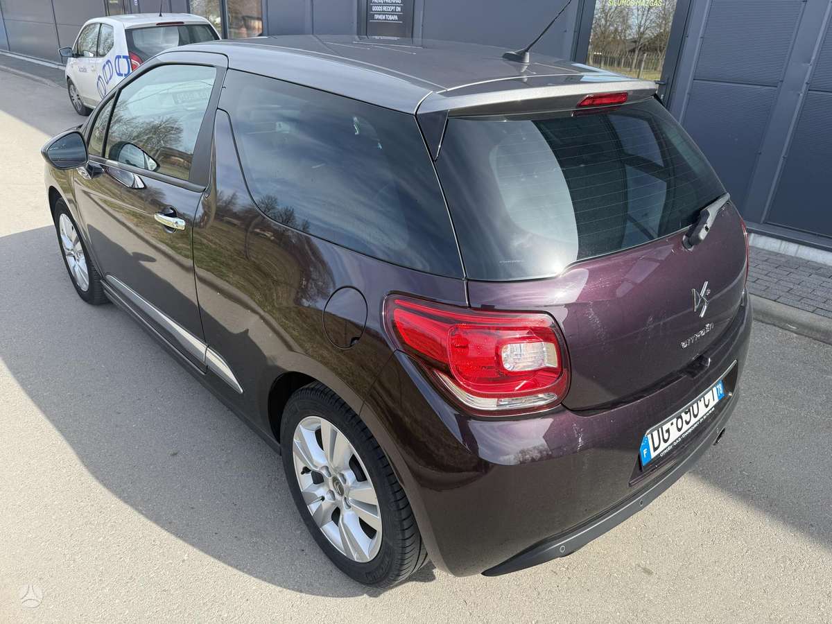 Citroen DS3, 1.2 l., hatchback