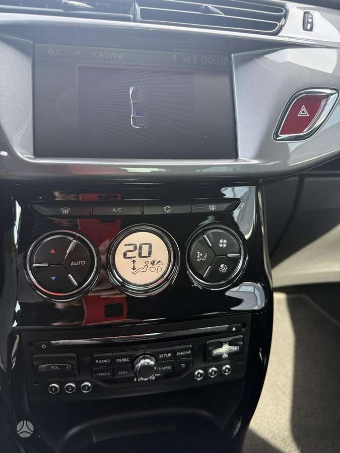 Citroen DS3, 1.2 l., hatchback