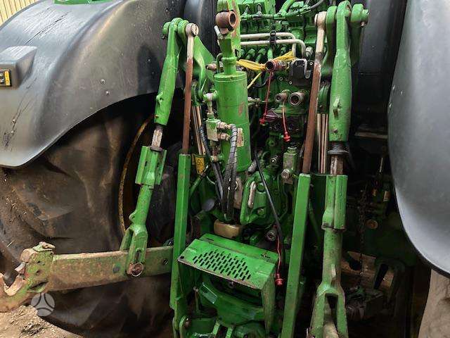 John Deere 6215R, tractors