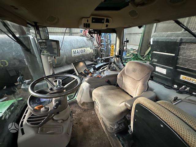 John Deere 6215R, тракторы