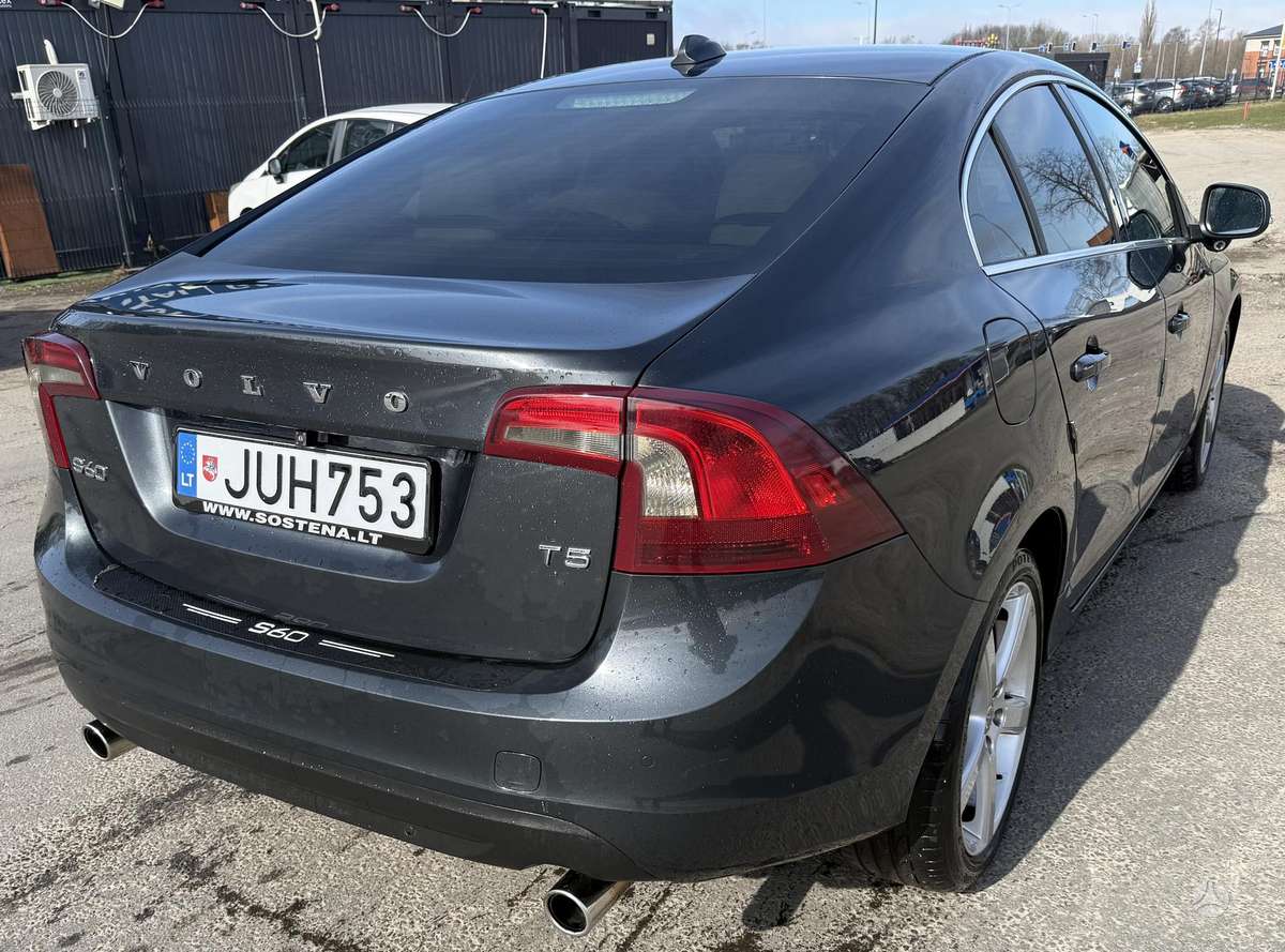 Volvo S60 - 2